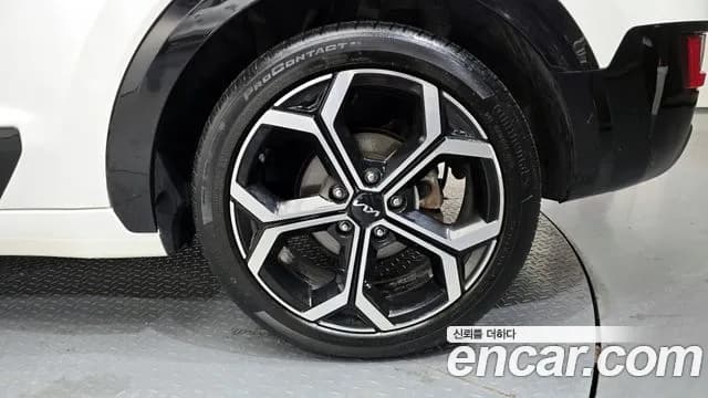 2022 Kia The All New Niro Prestige Sold VIN KNACR81EGNA005832 – side profile 2022 Kia The All New Niro Prestige Sold VIN KNACR81EGNA005832 – side profile