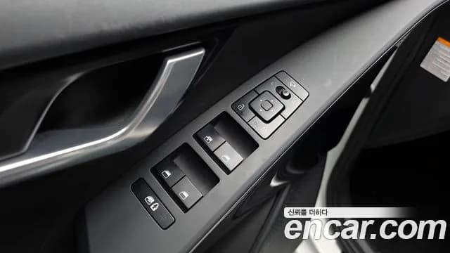 2022 Kia The All New Niro Prestige Sold VIN KNACR81EGNA007895 – trunk area 2022 Kia The All New Niro Prestige Sold VIN KNACR81EGNA007895 – trunk area