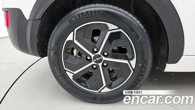 2022 Kia The All New Niro Prestige Sold VIN KNACR81EGNA009660 – trunk area 2022 Kia The All New Niro Prestige Sold VIN KNACR81EGNA009660 – trunk area