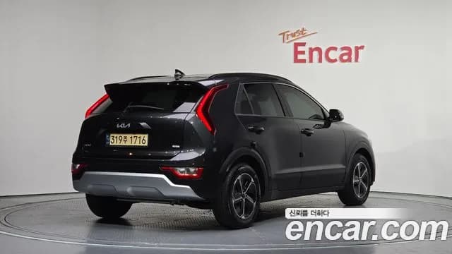 2022 Kia The All New Niro Prestige Sold VIN KNACR81EGNA011330 – trunk area 2022 Kia The All New Niro Prestige Sold VIN KNACR81EGNA011330 – trunk area