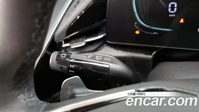 2022 Kia The All New Niro Prestige Sold VIN KNACR81EGNA011583 – trunk area 2022 Kia The All New Niro Prestige Sold VIN KNACR81EGNA011583 – trunk area