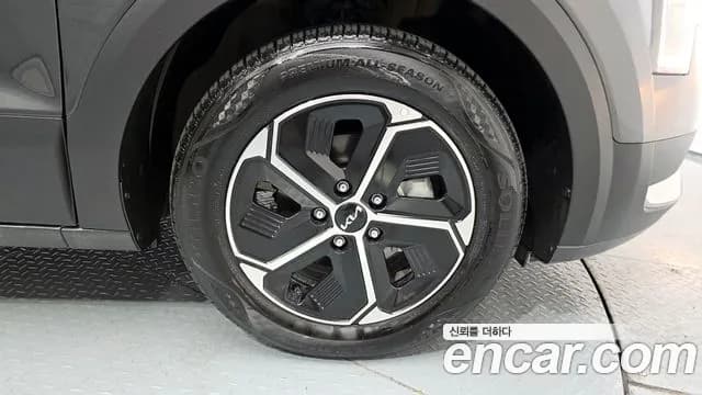2022 Kia The All New Niro Prestige Sold VIN KNACR81EGNA011583 – photo 27 2022 Kia The All New Niro Prestige Sold VIN KNACR81EGNA011583 – photo 27
