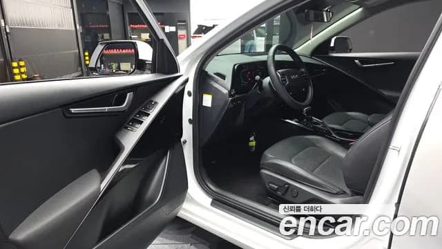 2022 Kia The All New Niro Prestige Sold VIN KNACR81EGNA012777 – photo 14 2022 Kia The All New Niro Prestige Sold VIN KNACR81EGNA012777 – photo 14