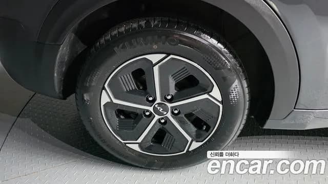 2022 Kia The All New Niro Prestige Sold VIN KNACR81EGNA016765 – side profile 2022 Kia The All New Niro Prestige Sold VIN KNACR81EGNA016765 – side profile
