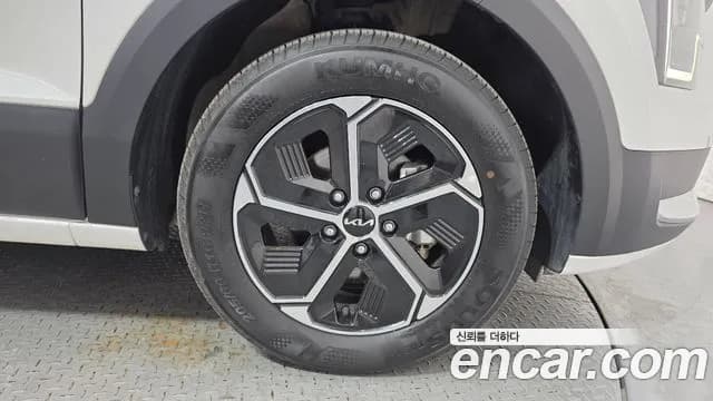2024 Kia The All New Niro Prestige Sold VIN KNACR81EGRA137724 – side profile 2024 Kia The All New Niro Prestige Sold VIN KNACR81EGRA137724 – side profile