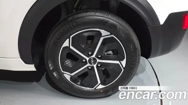 2025 Kia The All New Niro Prestige Sold VIN KNACR81EGSA277490 – trunk area 2025 Kia The All New Niro Prestige Sold VIN KNACR81EGSA277490 – trunk area