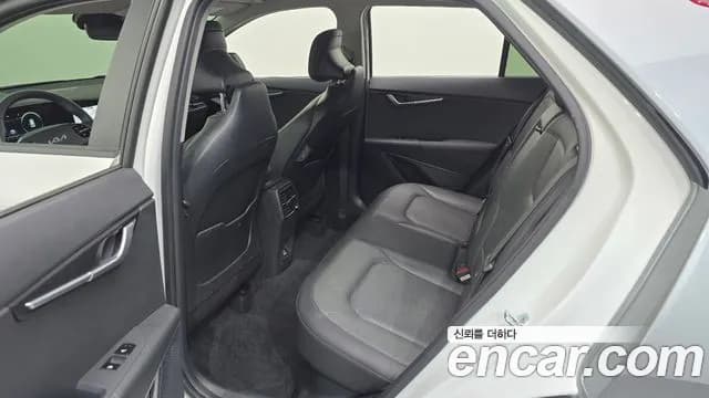 2022 Kia The All New Niro Signature Sold VIN KNACT81EGNA002728 – front exterior 2022 Kia The All New Niro Signature Sold VIN KNACT81EGNA002728 – front exterior