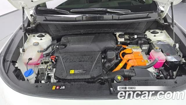 2022 Kia The All New Niro Signature Sold VIN KNACT81EGNA002728 – trunk area 2022 Kia The All New Niro Signature Sold VIN KNACT81EGNA002728 – trunk area