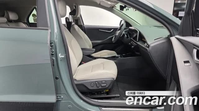 2022 Kia The All New Niro Signature Sold VIN KNACT81EGNA006345 – exterior detail 2022 Kia The All New Niro Signature Sold VIN KNACT81EGNA006345 – exterior detail