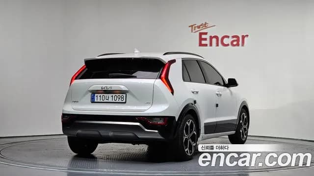 2022 Kia The All New Niro Signature Sold VIN KNACT81EGNA007004 – trunk area 2022 Kia The All New Niro Signature Sold VIN KNACT81EGNA007004 – trunk area
