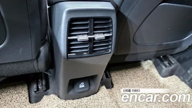 2022 Kia The All New Niro Signature Sold VIN KNACT81EGNA007191 – exterior detail 2022 Kia The All New Niro Signature Sold VIN KNACT81EGNA007191 – exterior detail