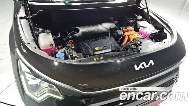 2022 Kia The All New Niro Signature Sold VIN KNACT81EGNA018975 – exterior detail 2022 Kia The All New Niro Signature Sold VIN KNACT81EGNA018975 – exterior detail