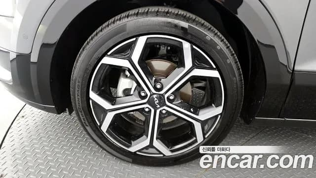 2022 Kia The All New Niro Signature Sold VIN KNACT81EGNA019334 – undercarriage 2022 Kia The All New Niro Signature Sold VIN KNACT81EGNA019334 – undercarriage