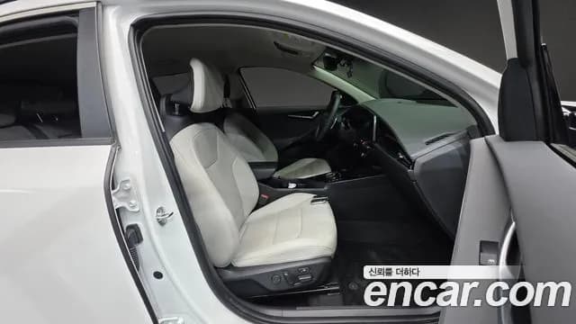 2023 Kia The All New Niro Signature Sold VIN KNACT81EGPA075436 – photo 18 2023 Kia The All New Niro Signature Sold VIN KNACT81EGPA075436 – photo 18
