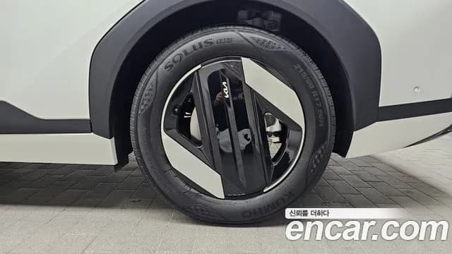 2026 Kia EV4 Long Range 2WD Sold VIN KNAD8413FTS001057 – photo 15 2026 Kia EV4 Long Range 2WD Sold VIN KNAD8413FTS001057 – photo 15