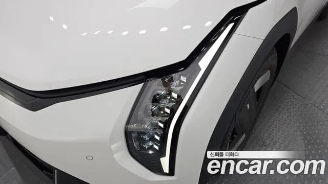 2027 Kia EV4 Long Range 2WD Sold VIN KNAD8413FVS015698 – photo 30 2027 Kia EV4 Long Range 2WD Sold VIN KNAD8413FVS015698 – photo 30