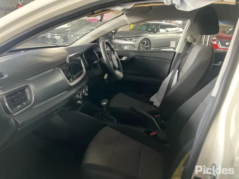 2024 Kia Stonic Used VIN KNADA817VST018527 – photo 13 2024 Kia Stonic Used VIN KNADA817VST018527 – photo 13