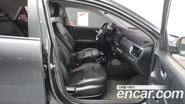 2018 Kia Stonic Diesel 1.6 Sold VIN KNADC815GJS074180 – interior seats 2018 Kia Stonic Diesel 1.6 Sold VIN KNADC815GJS074180 – interior seats