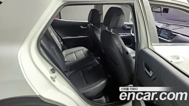 2018 Kia Stonic Diesel 1.6 Sold VIN KNADC815GJS097196 – engine bay 2018 Kia Stonic Diesel 1.6 Sold VIN KNADC815GJS097196 – engine bay