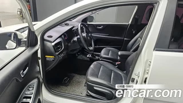 2018 Kia Stonic Diesel 1.6 Sold VIN KNADC815GJS097196 – photo 17 2018 Kia Stonic Diesel 1.6 Sold VIN KNADC815GJS097196 – photo 17