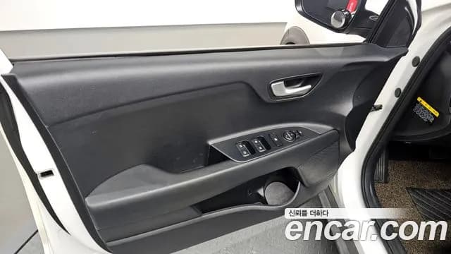 2018 Kia Stonic Diesel 1.6 Sold VIN KNADC815GJS154470 – dashboard 2018 Kia Stonic Diesel 1.6 Sold VIN KNADC815GJS154470 – dashboard