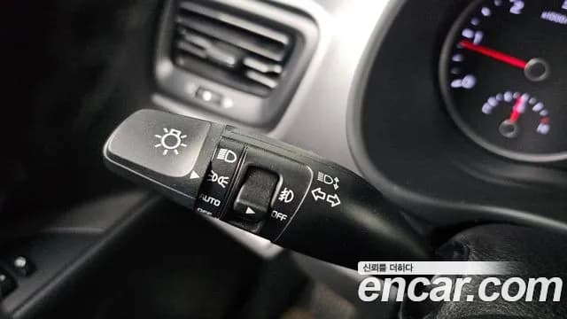 2018 Kia Stonic Diesel 1.6 Sold VIN KNADC815GJS154470 – undercarriage 2018 Kia Stonic Diesel 1.6 Sold VIN KNADC815GJS154470 – undercarriage
