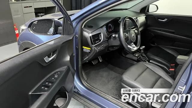 2019 Kia Stonic 1.4 Sold VIN KNADD814BKS247763 – interior seats 2019 Kia Stonic 1.4 Sold VIN KNADD814BKS247763 – interior seats