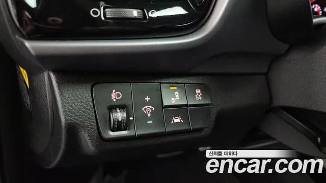 2018 Kia Stonic Diesel 1.6 Sold VIN KNADE815GJS079363 – photo 12 2018 Kia Stonic Diesel 1.6 Sold VIN KNADE815GJS079363 – photo 12