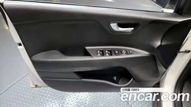 2018 Kia Stonic Diesel 1.6 Sold VIN KNADE815GJS096430 – photo 22 2018 Kia Stonic Diesel 1.6 Sold VIN KNADE815GJS096430 – photo 22