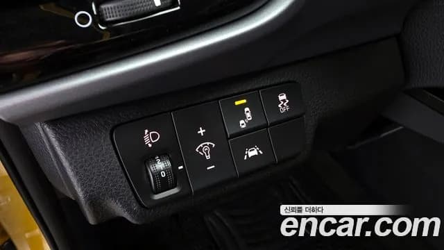 2018 Kia Stonic Diesel 1.6 Sold VIN KNADE815GJS129565 – trunk area 2018 Kia Stonic Diesel 1.6 Sold VIN KNADE815GJS129565 – trunk area