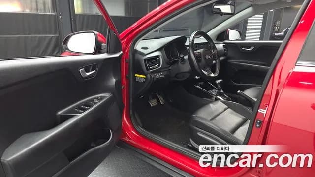 2018 Kia Stonic Diesel 1.6 Sold VIN KNADE815GJS141907 – side profile 2018 Kia Stonic Diesel 1.6 Sold VIN KNADE815GJS141907 – side profile