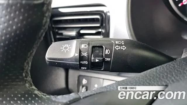 2018 Kia Stonic Diesel 1.6 Sold VIN KNADE815GJS171195 – photo 27 2018 Kia Stonic Diesel 1.6 Sold VIN KNADE815GJS171195 – photo 27