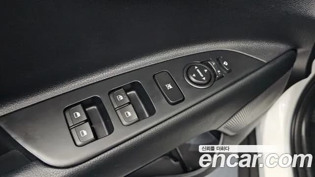 2018 Kia Stonic Diesel 1.6 Sold VIN KNADE815GJS171195 – photo 29 2018 Kia Stonic Diesel 1.6 Sold VIN KNADE815GJS171195 – photo 29