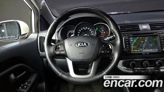 2017 Kia The New Pride 5DR 1.4 MPI Sold VIN KNADM512BHS826912 – interior seats 2017 Kia The New Pride 5DR 1.4 MPI Sold VIN KNADM512BHS826912 – interior seats