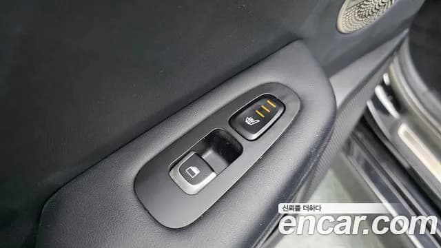 2018 Kia Stinger 2.0 Turbo 2WD Sold VIN KNAE351ABJS023170 – trunk area 2018 Kia Stinger 2.0 Turbo 2WD Sold VIN KNAE351ABJS023170 – trunk area
