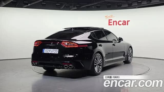 2018 Kia Stinger 2.0 Turbo 2WD Sold VIN KNAE351ABJS037597 – rear exterior 2018 Kia Stinger 2.0 Turbo 2WD Sold VIN KNAE351ABJS037597 – rear exterior