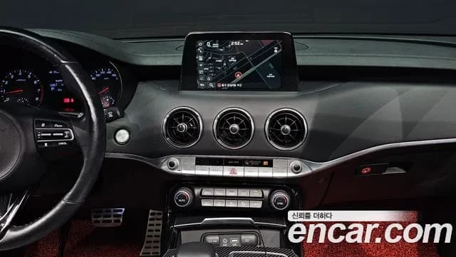 2019 Kia Stinger 2.0 Turbo 2WD Sold VIN KNAE351ABKS043943 – interior seats 2019 Kia Stinger 2.0 Turbo 2WD Sold VIN KNAE351ABKS043943 – interior seats