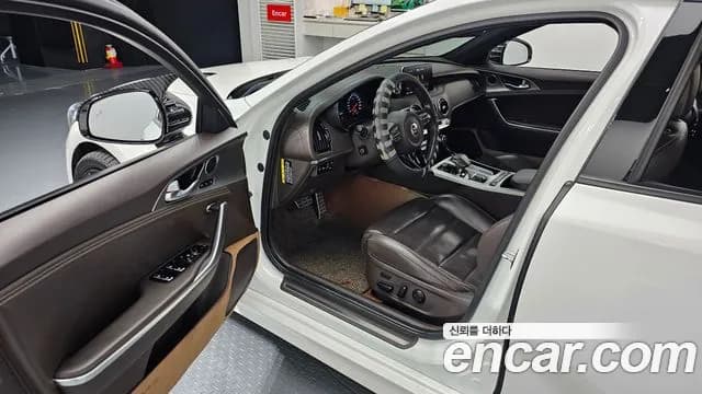 2019 Kia Stinger 2.0 Turbo 2WD Sold VIN KNAE351ABKS046201 – photo 15 2019 Kia Stinger 2.0 Turbo 2WD Sold VIN KNAE351ABKS046201 – photo 15