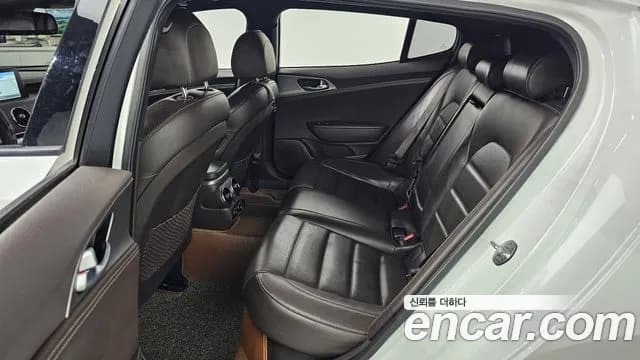 2019 Kia Stinger 2.0 Turbo 2WD Sold VIN KNAE351ABKS046201 – photo 17 2019 Kia Stinger 2.0 Turbo 2WD Sold VIN KNAE351ABKS046201 – photo 17