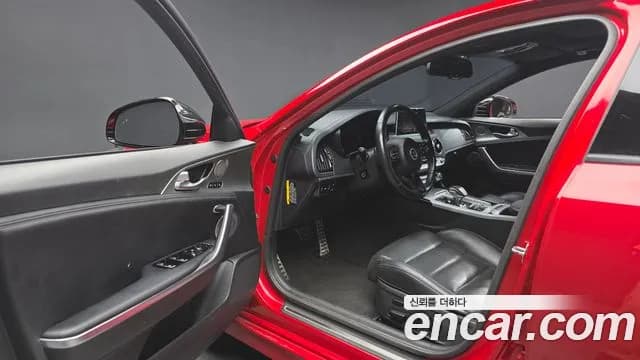 2019 Kia Stinger 2.0 Turbo 2WD Sold VIN KNAE351ABKS050863 – exterior detail 2019 Kia Stinger 2.0 Turbo 2WD Sold VIN KNAE351ABKS050863 – exterior detail