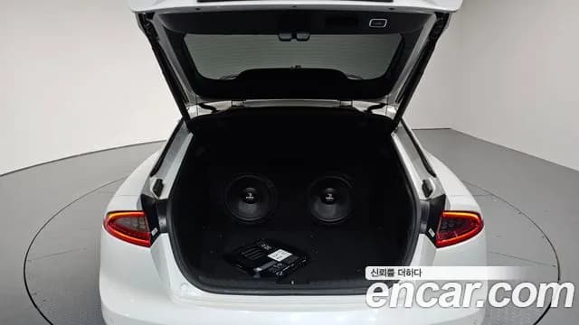 2019 Kia Stinger 2.0 Turbo 2WD Sold VIN KNAE351ABKS054676 – photo 17 2019 Kia Stinger 2.0 Turbo 2WD Sold VIN KNAE351ABKS054676 – photo 17