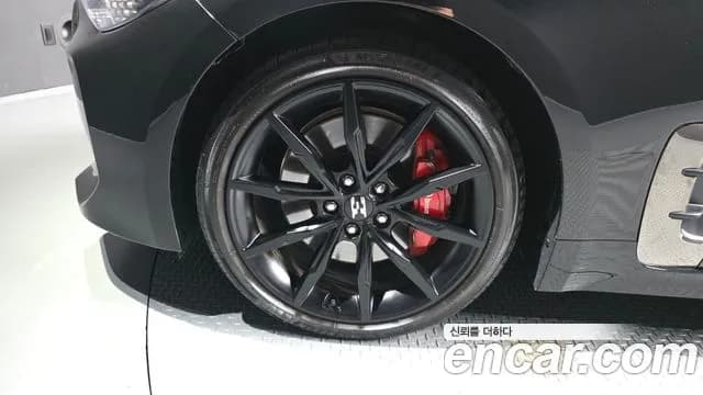 2021 Kia Stinger Meister 3.3 GT Masters Turbo Package Sold VIN KNAE551CBMS110801 – exterior detail 2021 Kia Stinger Meister 3.3 GT Masters Turbo Package Sold VIN KNAE551CBMS110801 – exterior detail