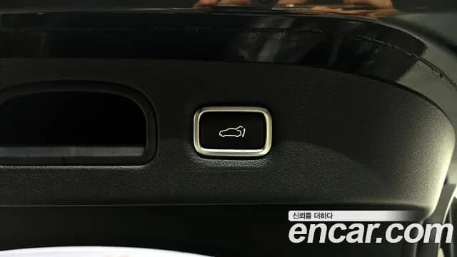 2021 Kia Stinger Meister 3.3 GT AWD Masters Turbo Package Sold VIN KNAE551CDMS103624 – exterior detail 2021 Kia Stinger Meister 3.3 GT AWD Masters Turbo Package Sold VIN KNAE551CDMS103624 – exterior detail