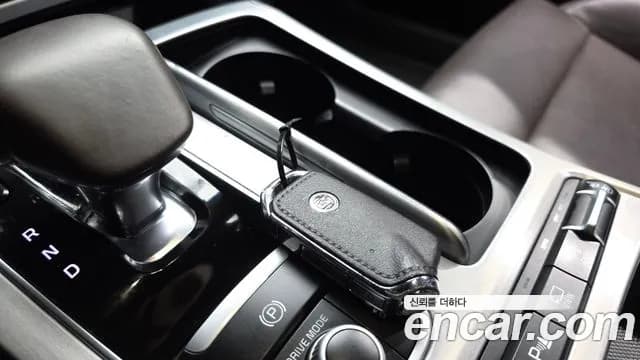 2019 Kia Stinger 2.2 Diesel AWD Sold VIN KNAE651BDKS044063 – trunk area 2019 Kia Stinger 2.2 Diesel AWD Sold VIN KNAE651BDKS044063 – trunk area