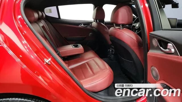 2020 Kia Stinger 2.2 Diesel AWD Sold VIN KNAE651BDLS070217 – trunk area 2020 Kia Stinger 2.2 Diesel AWD Sold VIN KNAE651BDLS070217 – trunk area
