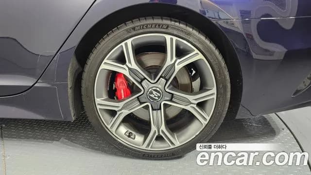 2018 Kia Stinger 3.3 Turbo 2WD Sold VIN KNAE751CBJS001066 – photo 25 2018 Kia Stinger 3.3 Turbo 2WD Sold VIN KNAE751CBJS001066 – photo 25