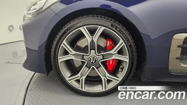 2018 Kia Stinger 3.3 Turbo 2WD Sold VIN KNAE751CBJS001066 – photo 28 2018 Kia Stinger 3.3 Turbo 2WD Sold VIN KNAE751CBJS001066 – photo 28