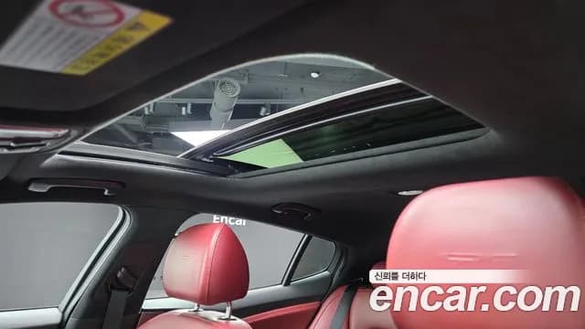 2018 Kia Stinger 3.3 Turbo 2WD Sold VIN KNAE751CBJS001289 – interior seats 2018 Kia Stinger 3.3 Turbo 2WD Sold VIN KNAE751CBJS001289 – interior seats