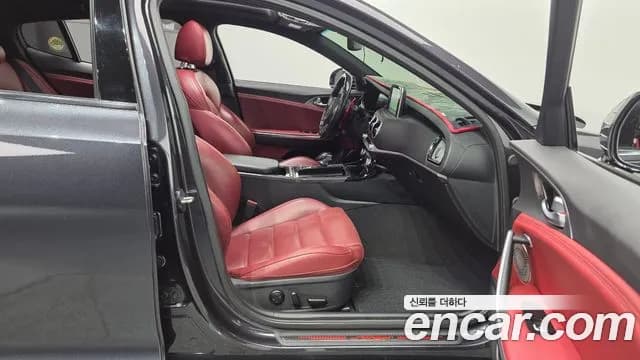 2018 Kia Stinger 3.3 Turbo 2WD Sold VIN KNAE751CBJS001289 – photo 14 2018 Kia Stinger 3.3 Turbo 2WD Sold VIN KNAE751CBJS001289 – photo 14
