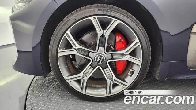 2018 Kia Stinger 3.3 Turbo 2WD Sold VIN KNAE751CBJS004195 – interior seats 2018 Kia Stinger 3.3 Turbo 2WD Sold VIN KNAE751CBJS004195 – interior seats